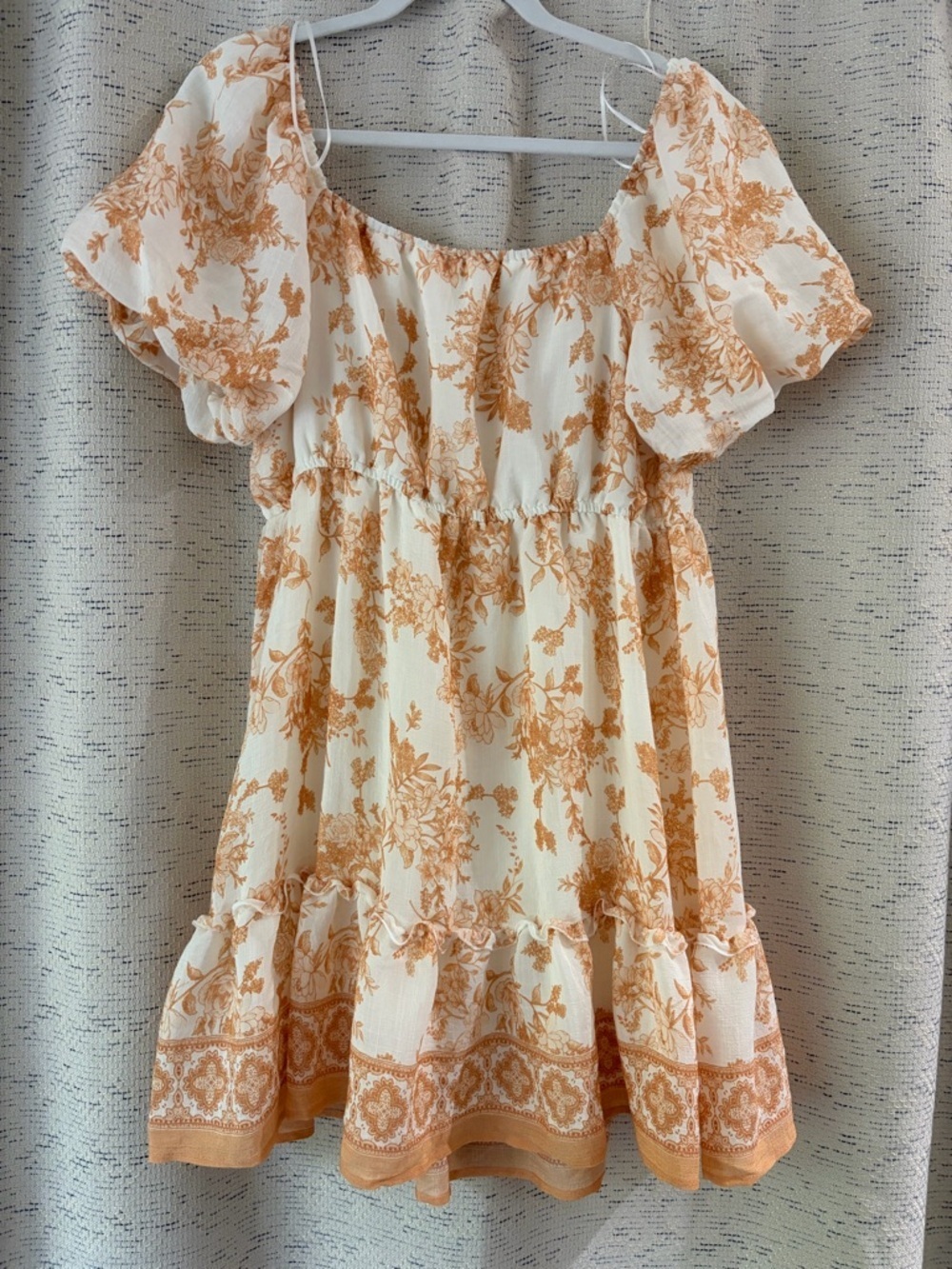 Blu Pepper Cream Floral Puff-Sleeve Mini Dress Size Large - Picture 3 of 10